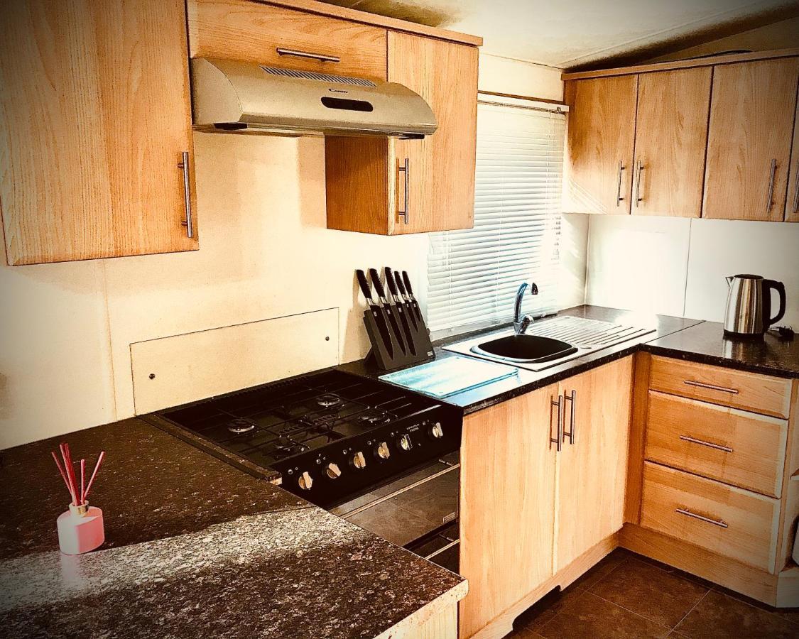Turnberry Caravan Quiet Peaceful Location Near Golf Spas And Beaches Girvan Esterno foto